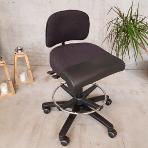 Egholm Kassestol 017-350 med fodring