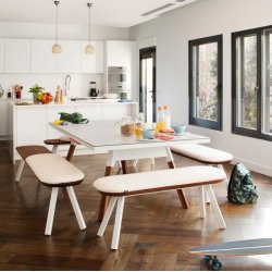 You And Me Bordtennisbord og konferencebord i et